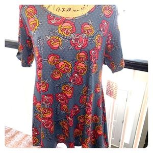 LuLaRoe Medium Perfect T NWT
